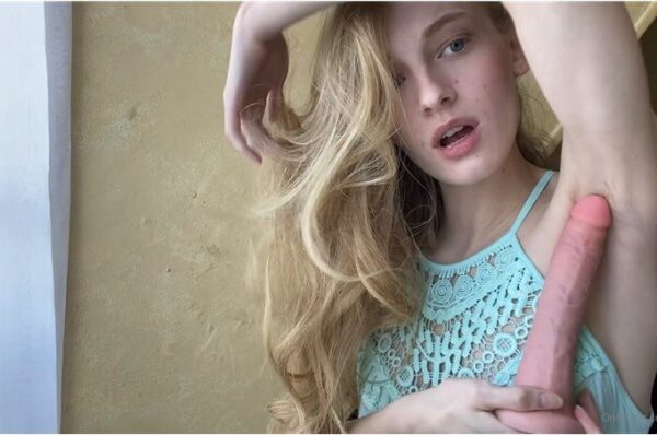 kwgirlx - worship my lovely hairy armpits