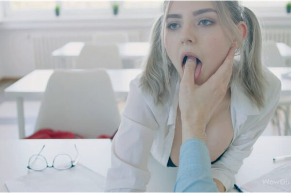 Teen Eva Elfie - Horny Student Girl Seduction Of A Handsome Teacher