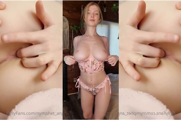 makoshake - Busty young girl anal and pussy fingering
