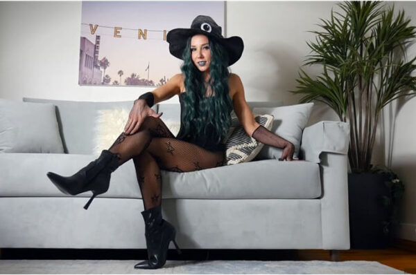 Janira Wolfe femdom – Weakened By Witch Legs