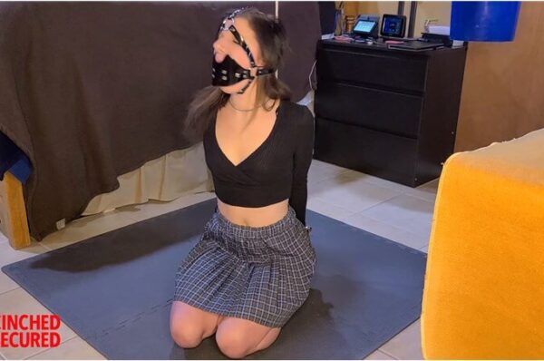 Gagged Slavegirl Green Eyes  - Weighted Bondage
