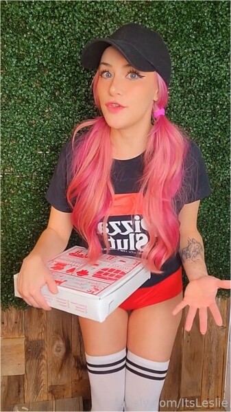 ItsLeslie fansly ppv - Pizza delivery roleplay