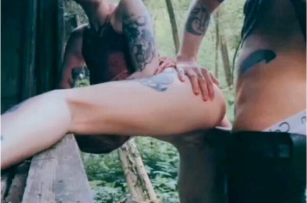 Elleslove Daylight Forest Sextape - Innocent Face