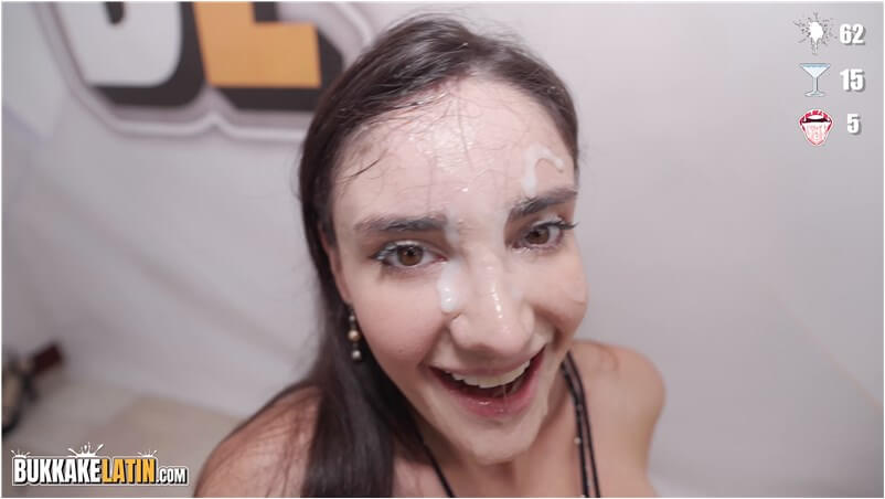 Victoria Camargo Bukkake latin cum swallow