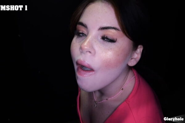 Lola Valentine First Gloryhole Cum Swallow (Bukkake fetish)