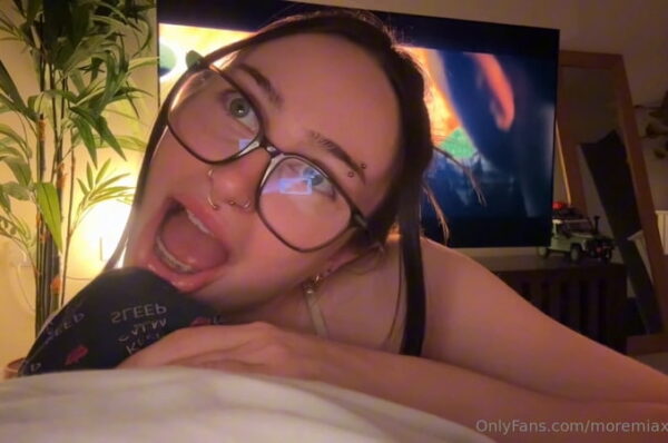 Amateur throatpie with oral fixation - miaxarcher